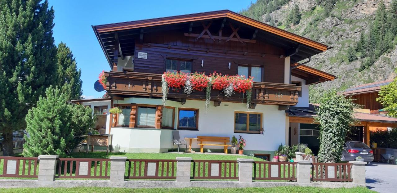 Ferienwohnung Haus Helene Prantl Längenfeld Exterior foto
