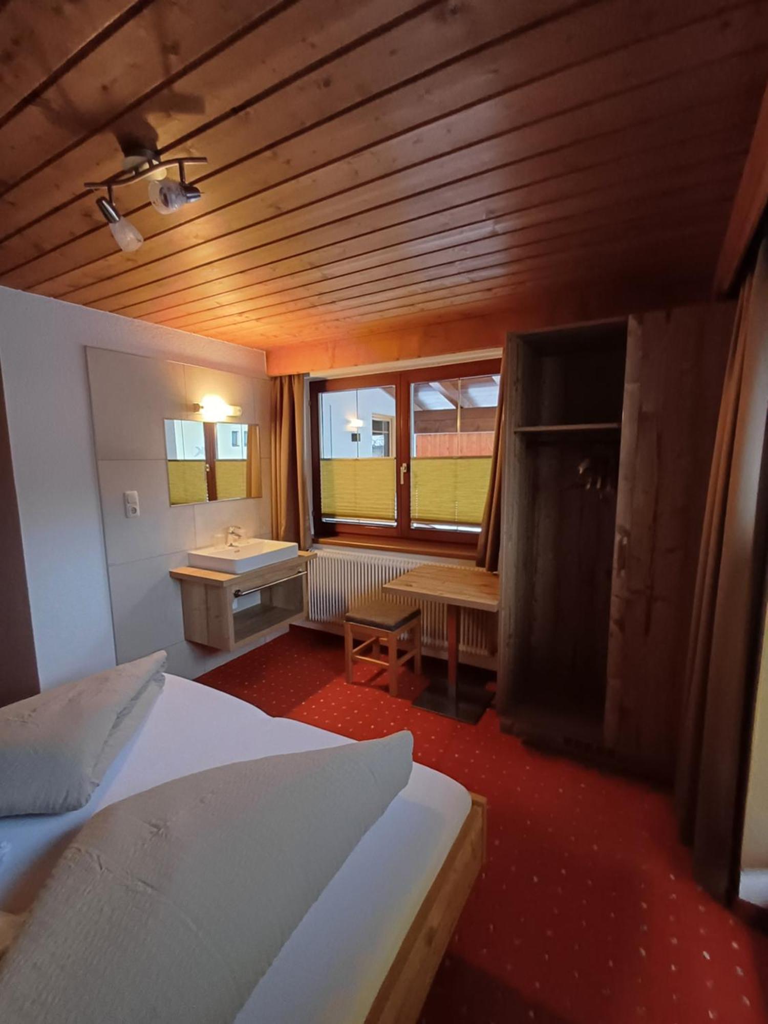 Ferienwohnung Haus Helene Prantl Längenfeld Exterior foto