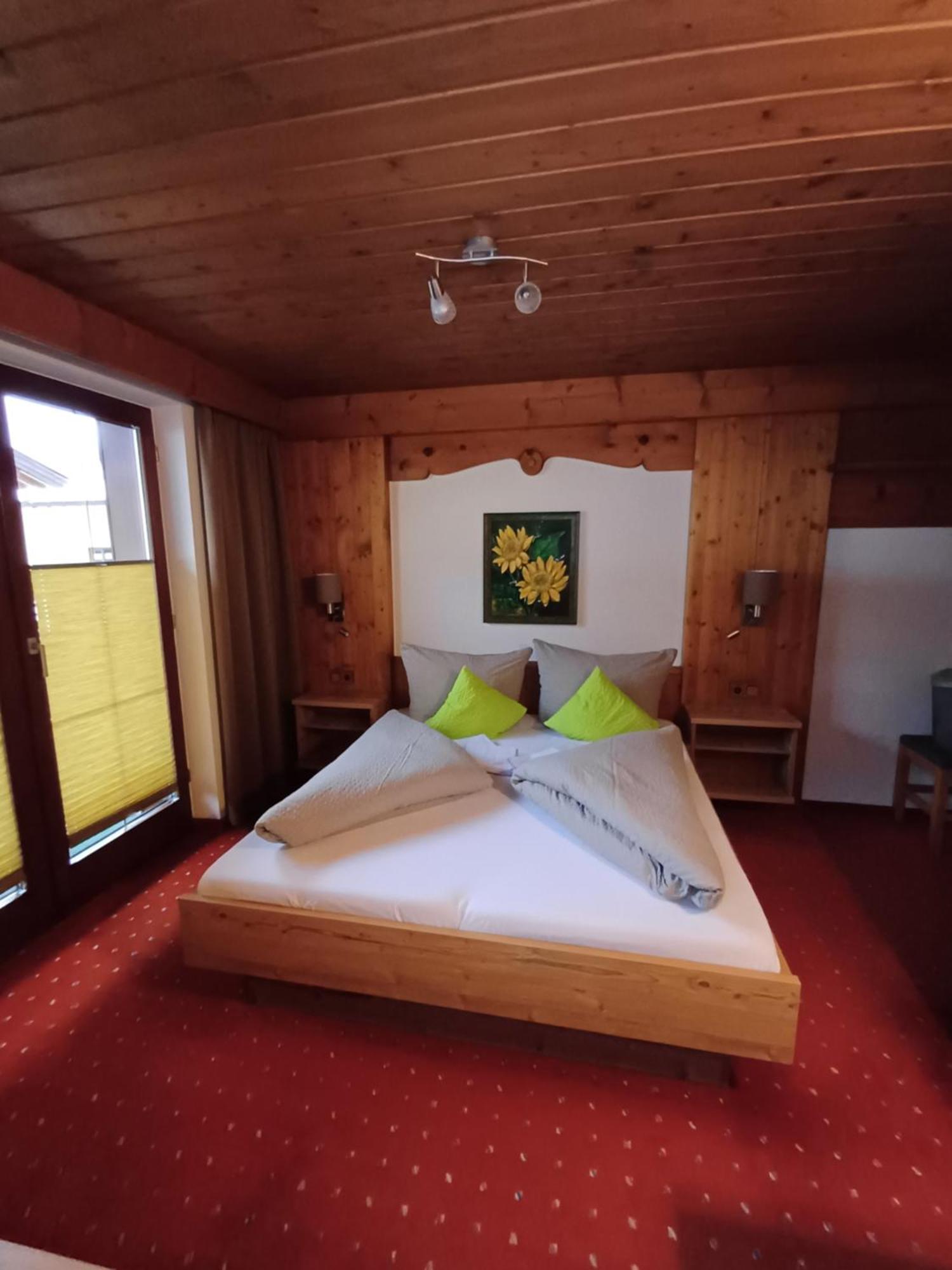 Ferienwohnung Haus Helene Prantl Längenfeld Exterior foto